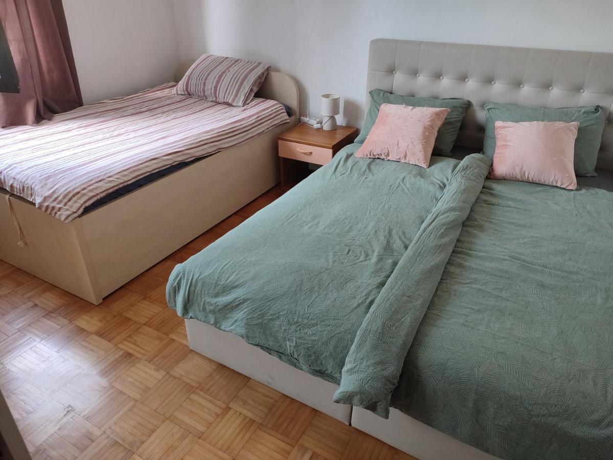 Guesthouse Suzy Pula Exterior photo